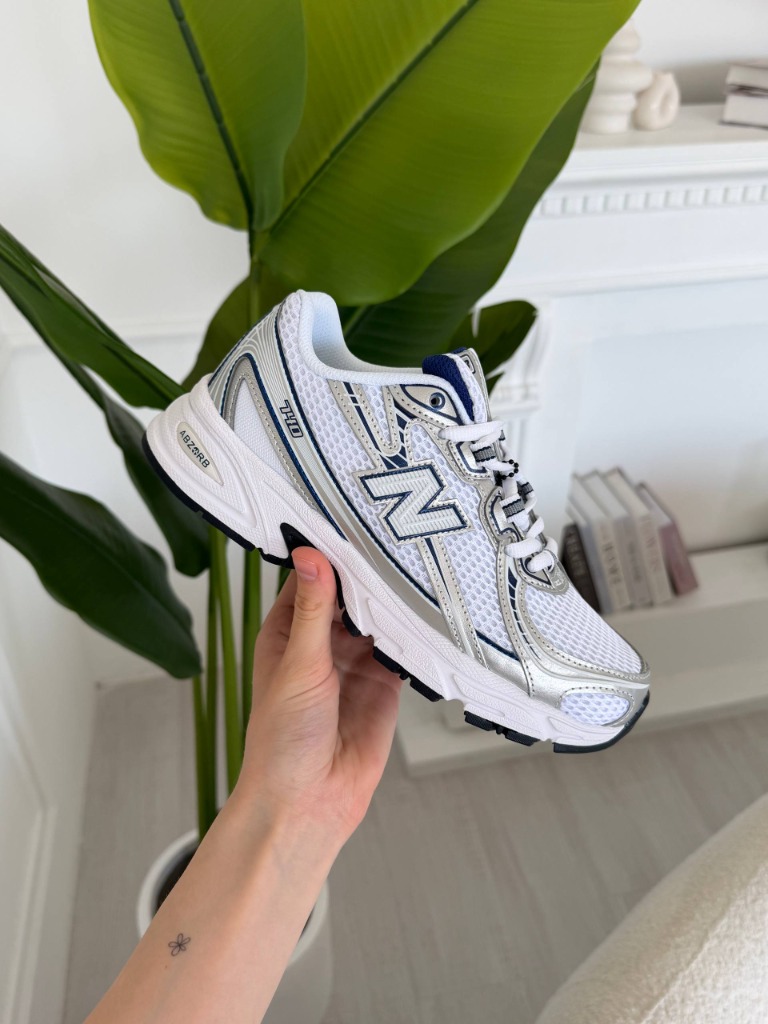 New Balance 740 White Navy Blue