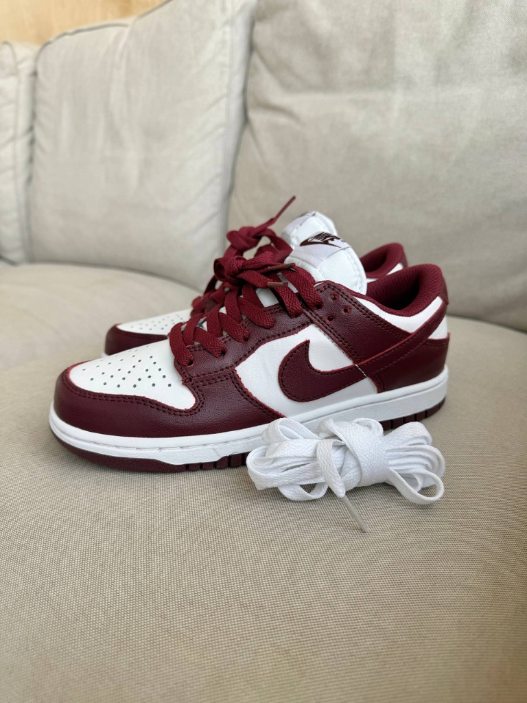 Nike Bordo 5