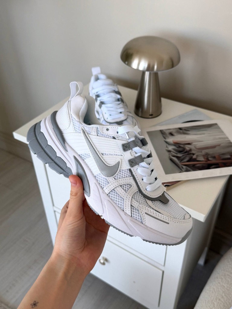 Nike V2K Runtekk White Grey